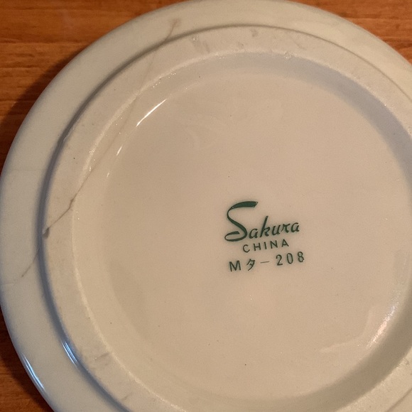 Collectible Sakura China Kirin Beer 4-1/4” Ashtray - Picture 6 of 7